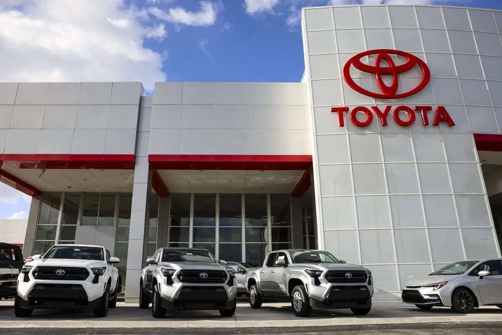 Xem chi tiết chủ đề: Toyota sẽ tăng giá tại Mỹ từ tháng 7, như một phần của đợt điều chỉnh giá.