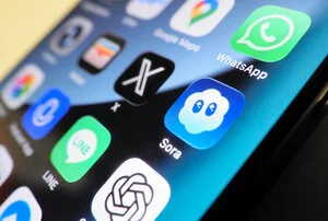 Xem chi tiết chủ đề: ChatGPT có phù hợp cho giáo dục ? Cứ 4 người dùng ở Nhật Bản thì có 3 người dưới 25 tuổi .