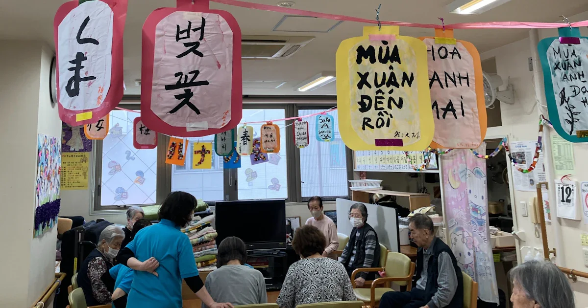 Thumbnail bài viết: Làn sóng lão hóa cũng đang ảnh hưởng đến người nước ngoài gốc Nhật . Rào cản tiếp cận dịch vụ chăm sóc điều dưỡng , ngôn ngữ, phong tục tập quán...