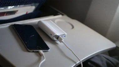 Thumbnail bài viết: Sạc dự phòng của bạn có an toàn không ? Nguyên nhân gây ra các vụ cháy nổ và thu hồi liên tục và những việc cần làm để đảm bảo an toàn.