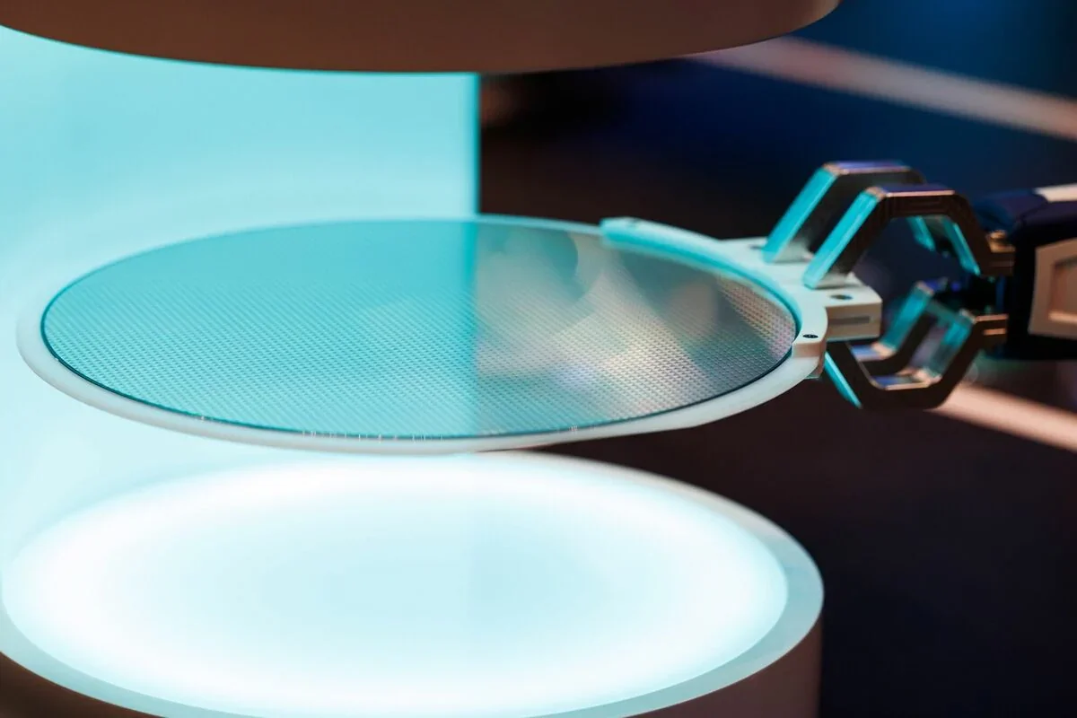 Thumbnail bài viết: Nhật Bản : Mục tiêu đảm bảo ngân sách hàng năm khoảng 1 nghìn tỷ yên để hỗ trợ ngành bán dẫn và trí tuệ nhân tạo (AI) trong nước.