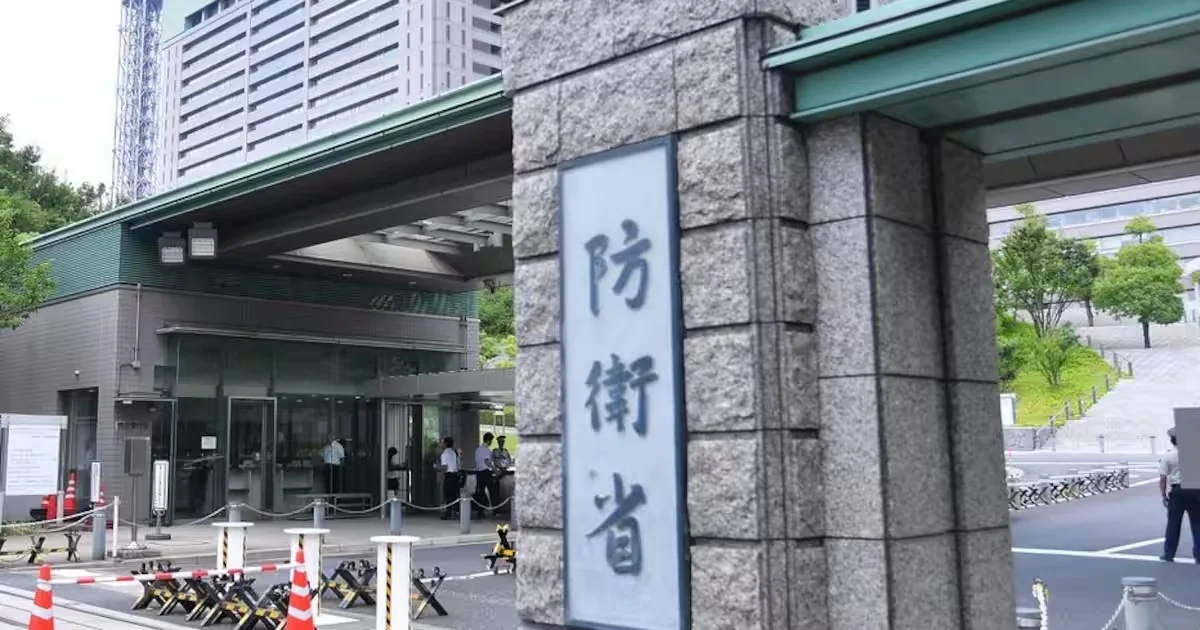 Thumbnail bài viết: 60% "ủng hộ" việc tăng chi tiêu quốc phòng, 80% trong độ tuổi 18-29, 40% số người từ 70 tuổi trở lên .  Sự khác biệt giữa các thế hệ là rõ ràng.