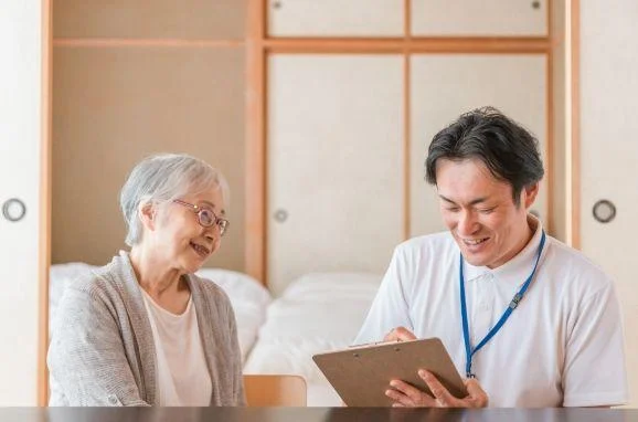 Xem chi tiết chủ đề: Số lượng nhà cung cấp dịch vụ chăm sóc tại nhà nộp đơn xin phá sản đạt mức cao kỷ lục 85 vụ. Căng thẳng do thiếu hụt lao động và giá cả tăng cao.