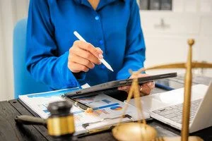 Thumbnail bài viết: Nhật Bản : "Di chúc điện tử" trở nên khả thi , thủ tục hoàn tất trực tuyến . Sửa đổi Bộ luật Dân sự đang được tiến hành .