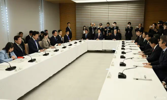 Thumbnail bài viết: Khung pháp lý về quy định đất đai cho người nước ngoài sẽ được hoàn thiện vào mùa hè này. Chính phủ siết chặt các yêu cầu nhập quốc tịch