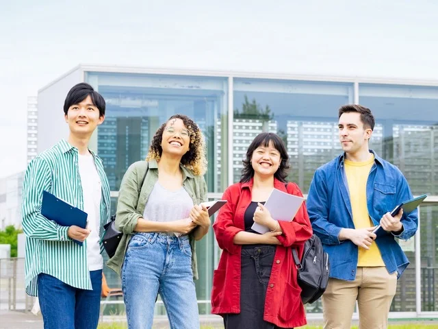 Thumbnail bài viết: Một nửa số sinh viên là sinh viên quốc tế , trường đại học nào có nhiều sinh viên quốc tế nhất?