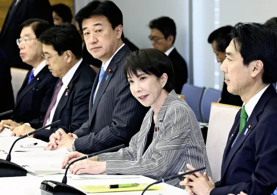 Thumbnail bài viết: Nhật Bản : Chính phủ ưu tiên hỗ trợ 61 sản phẩm và công nghệ thuộc 17 lĩnh vực . Hướng tới mục tiêu doanh thu bán dẫn đạt 40 nghìn tỷ yên