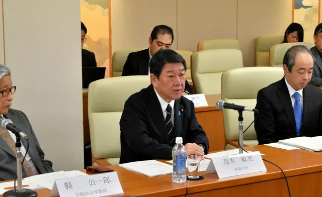 Xem chi tiết chủ đề: Nhật Bản : Hợp tác phát triển với các nước đang phát triển, tăng cường ODA để thu hút đầu tư tư nhân.