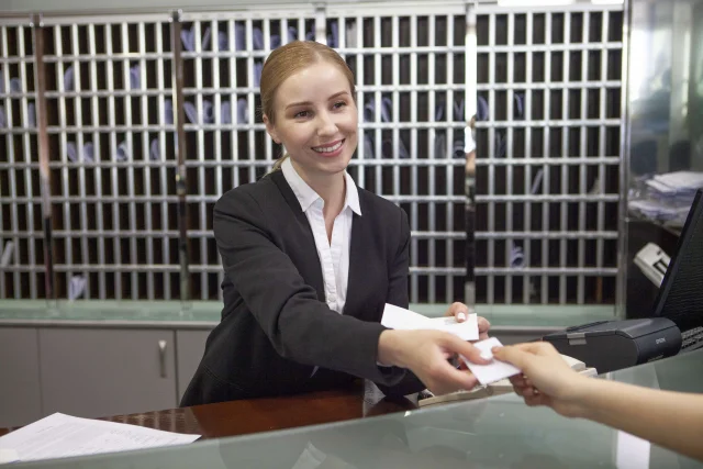 Xem chi tiết chủ đề: Nhật Bản : Lao động nước ngoài hỗ trợ du lịch địa phương trong bối cảnh hệ thống visa không đáp ứng đủ nhu cầu.