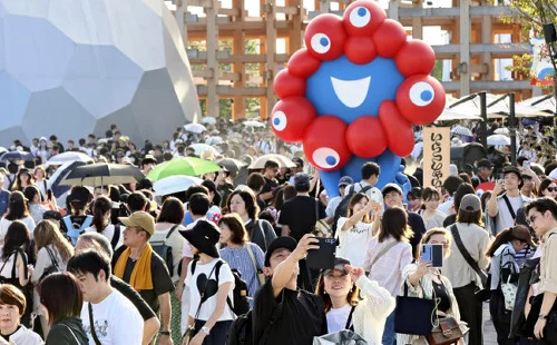 Xem chi tiết chủ đề: Số lượng khách tham quan Triển lãm Expo Kansai : Hơn 200.000 người trong 17 ngày liên tiếp, ghi nhận 22.205.483 lượt khách.