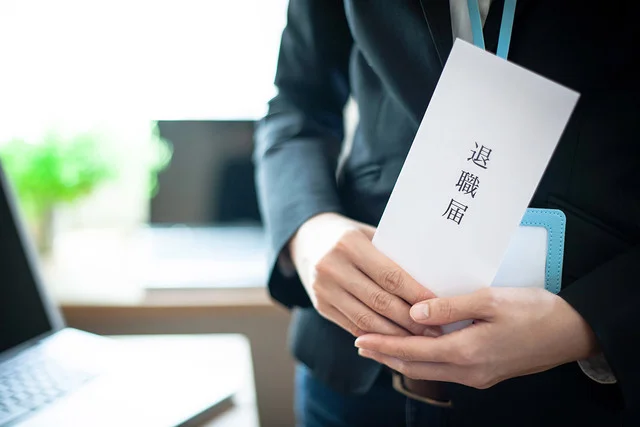 Xem chi tiết chủ đề: 16,6% người chuyển việc sử dụng "dịch vụ ủy quyền nghỉ việc". Thực trạng nghỉ việc của người trẻ hiện nay.