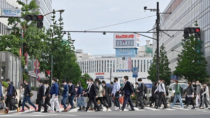Thumbnail của bài viết: Tình hình tại trung tâm Tokyo trong ngày đầu tiên gia hạn tuyên bố tình trạng khẩn cấp, "Thà phong tỏa còn hơn"