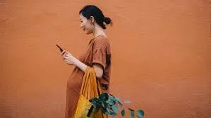 Thumbnail bài viết: Nguyên nhân thực sự của tỷ lệ sinh giảm toàn cầu. Sự lựa chọn "hợp lý" của phụ nữ