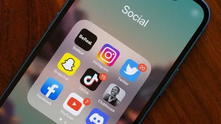 Xem chi tiết chủ đề: Liệu làn sóng "thoát khỏi YouTube" của giới trẻ có diễn ra nhanh hơn ? Tại sao Gen Z lại chuyển sang TikTok ?
