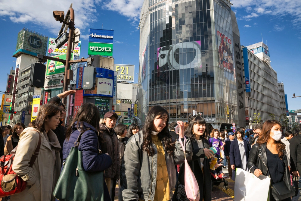 japanese-people-shibuya-s776419537-7.webp