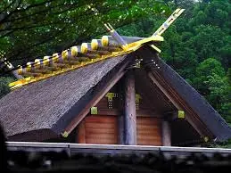 Thumbnail của bài viết: Giải thích đơn giản về sự khác nhau giữa “đền thờ” và “chùa” của Nhật Bản !
