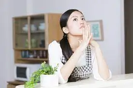 Thumbnail của bài viết: Căng thẳng do đại dịch corona, cứ 5 người thì có 1 người "thường cảm thấy căng thẳng" ... Nữ giới ở độ tuổi 30 và 40 thường bị căng thẳng nhất
