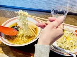 Thumbnail của bài viết: Lý do của việc đi ăn một mình , vị trí thứ 4 là "Tôi muốn trân trọng khoảng thời gian một mình", top 3 là gì?