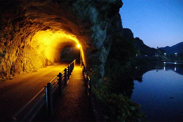 tunnel6.webp