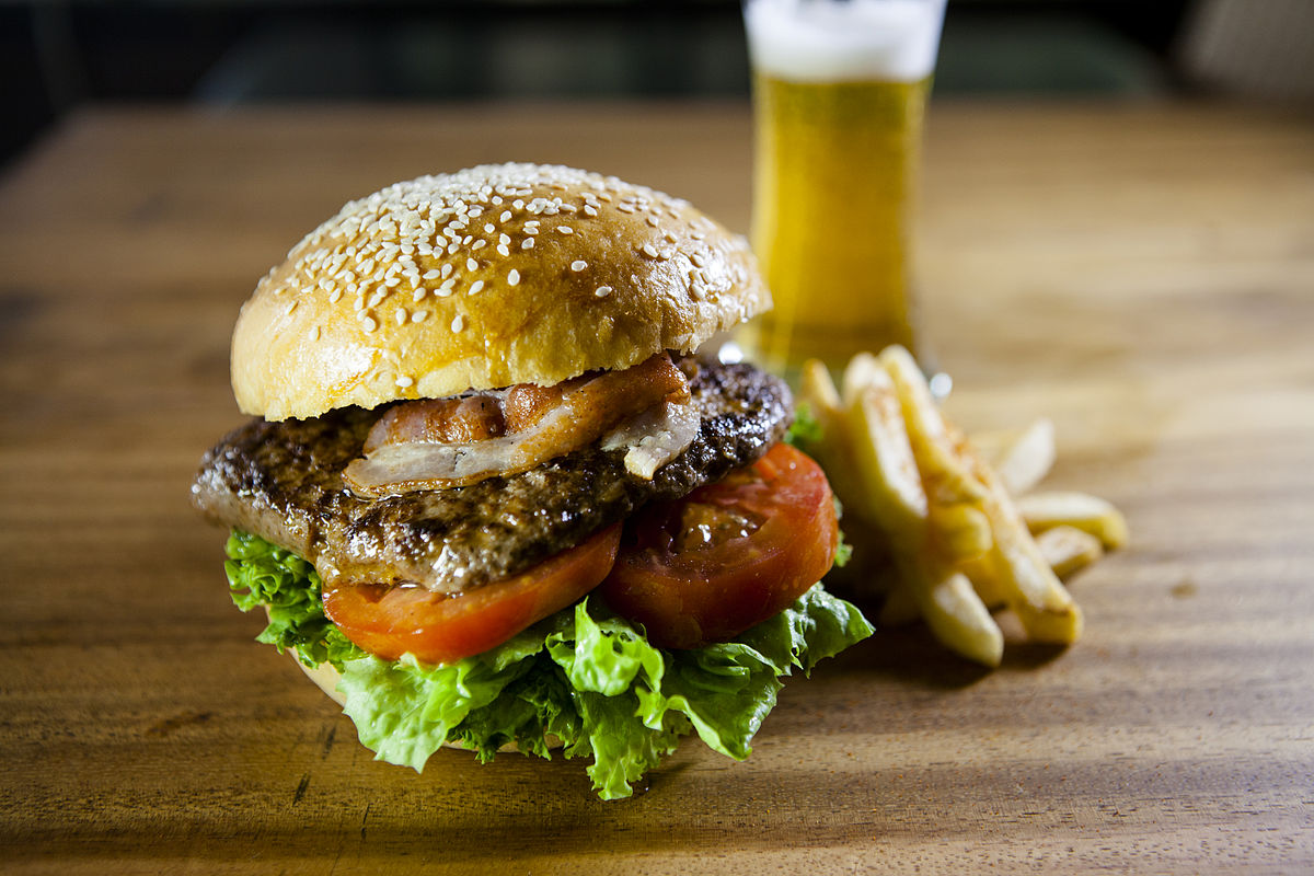 1200px-RedDot_Burger.jpg