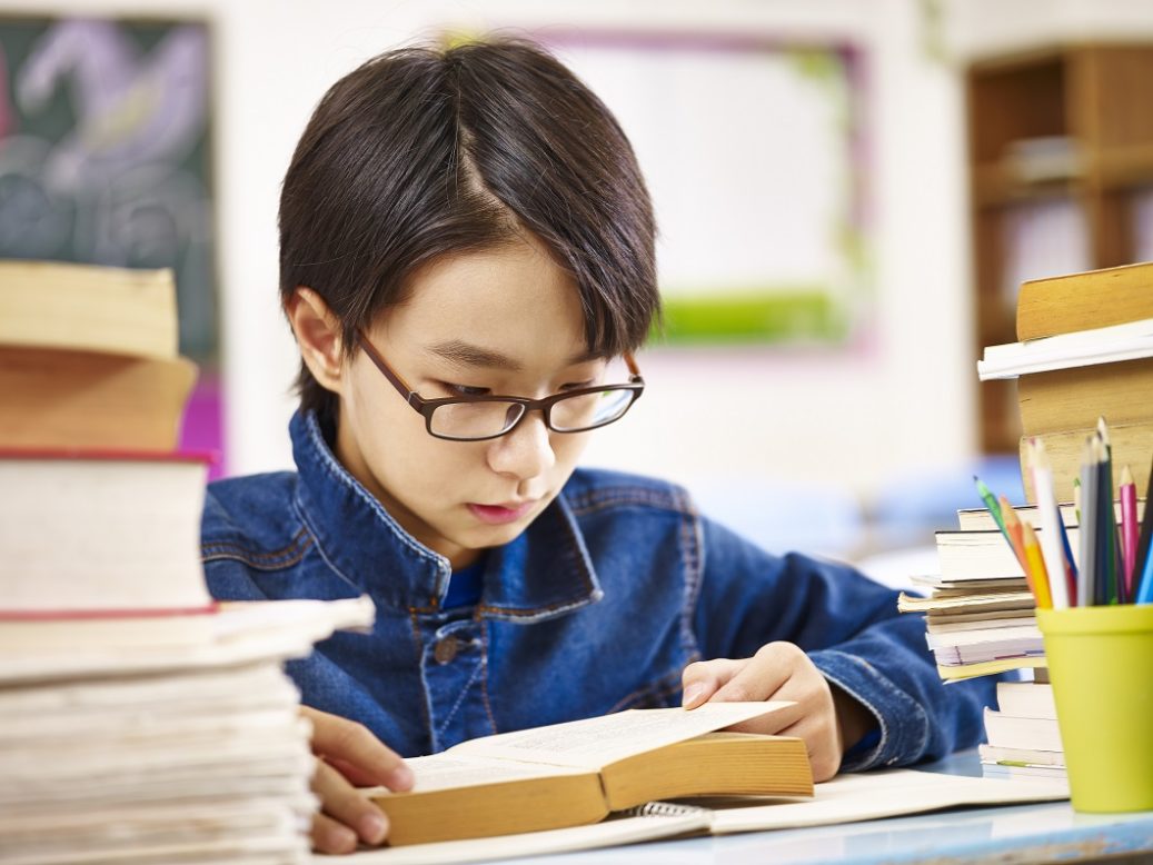 tsubotakazuo-nearsighted-research-1-1037x778.jpg