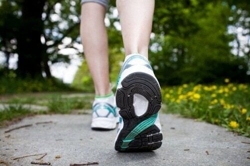 walking-1.jpg