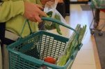 Mức lương thấp, việc làm không thường xuyên...“Nhật Bản giá rẻ” sẽ tồn tại được bao lâu?
