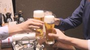 Nhật Bản : Hơn 70% công ty không tổ chức tiệc tất niên . Thế hệ người trẻ có xu hướng tránh các bữa tiệc cuối năm