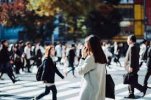 Doanh nghiệp vừa và nhỏ khóc ròng vì công ty lớn tăng lương. Thực tế phũ phàng về tình trạng "thiếu hụt lao động trầm trọng" tại Nhật Bản.