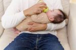 Nhật Bản : 8% nam giới nghỉ chăm con. Lý do cho tỷ lệ nghỉ thấp là gì?