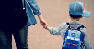 Nhật Bản : Tỷ lệ nghèo ở trẻ em trong các hộ gia đình “cha hoặc mẹ đơn thân” trên cả nước vẫn cao ở mức 45%.