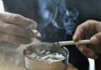Nhật Bản : Tỷ lệ hút thuốc là 25% đối với nam giới và 7% đối với nữ giới, cả hai đều có xu hướng giảm.