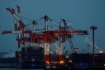 GDP Nhật Bản tụt xuống vị trí thứ 4, chuyển từ mô hình cắt giảm chi phí sang mô hình tăng trưởng.