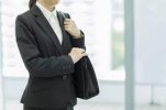 Nhật Bản : Hơn 70% phụ nữ không thấy cải thiện mức độ thoải mái khi làm việc. Băn khoăn về việc cân bằng giữa công việc và chăm sóc con cái.