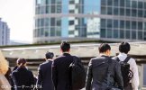 Vấn đề "30% sinh viên mới tốt nghiệp nghỉ việc" đã kéo dài hơn 25 năm. Cần có những đổi mới nào cho việc tìm kiếm việc làm?