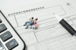 Nếu mức lương tối thiểu là 1.500 yên, liệu "rào cản thu nhập hàng năm" có khiến nhiều người cắt giảm thời gian làm việc hơn không ?