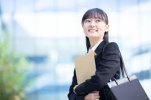 Khảo sát nhu cầu tìm việc của sinh viên tốt nghiệp năm 2026. Ngành được mong muốn thứ 2 là "công nghệ thông tin /truyền thông" , ngành đầu tiên là ?