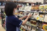 Ứng tuyển tại các cửa hàng tiện lợi gia tăng nhanh chóng, trở thành nguồn việc làm trong dịch corona