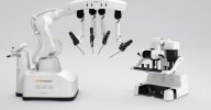 Robot hỗ trợ phẫu thuật đầu tiên của Nhật Bản.
