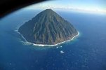Một hòn đảo hoang đầy lãng mạn, đầy nhiệt huyết khi trở thành "nguyên quán", liệu có khả thi?