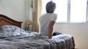 Lý do không chỉ là cái chết cô đơn, tại sao vấn đề của "đàn ông sống một mình" ngày càng trở nên nghiêm trọng