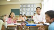 Số học sinh trong một lớp trung bình ở nước ngoài bằng khoảng một nửa Nhật Bản